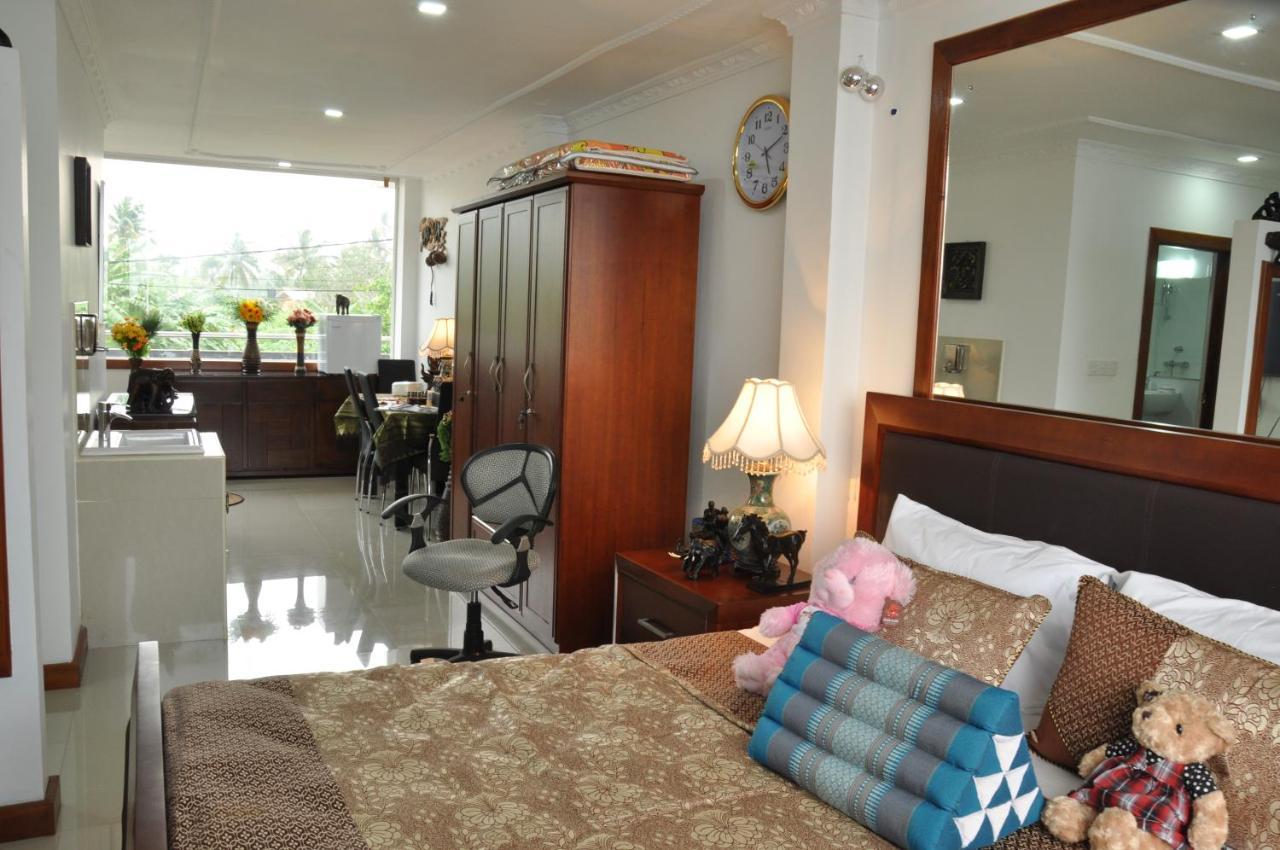 Goviyapana Beach Hotel Ahangama Esterno foto
