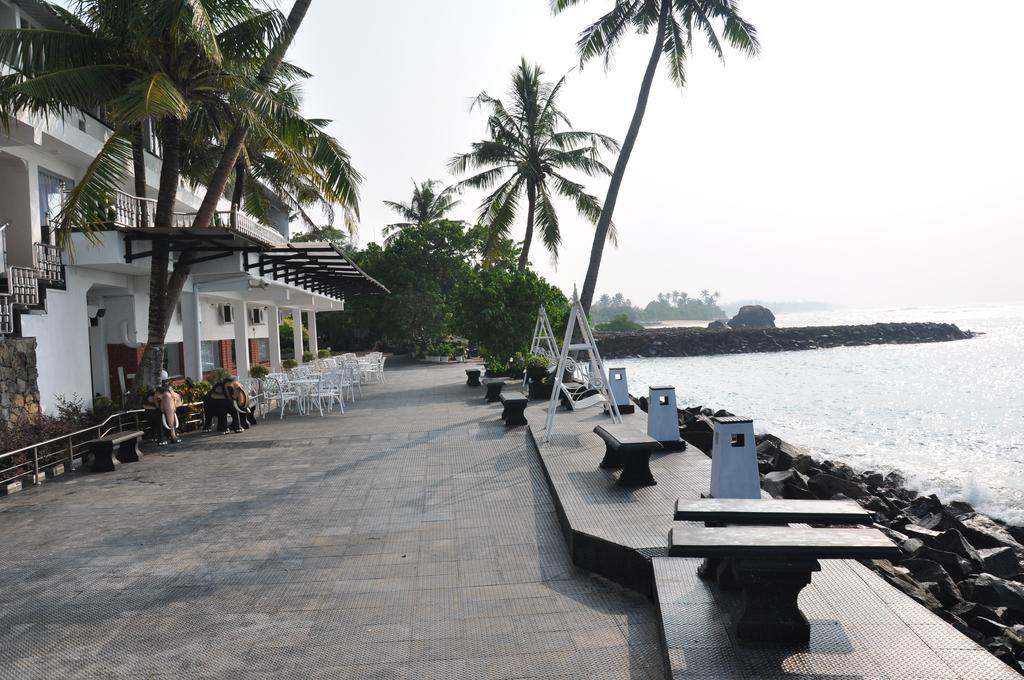 Goviyapana Beach Hotel Ahangama Esterno foto